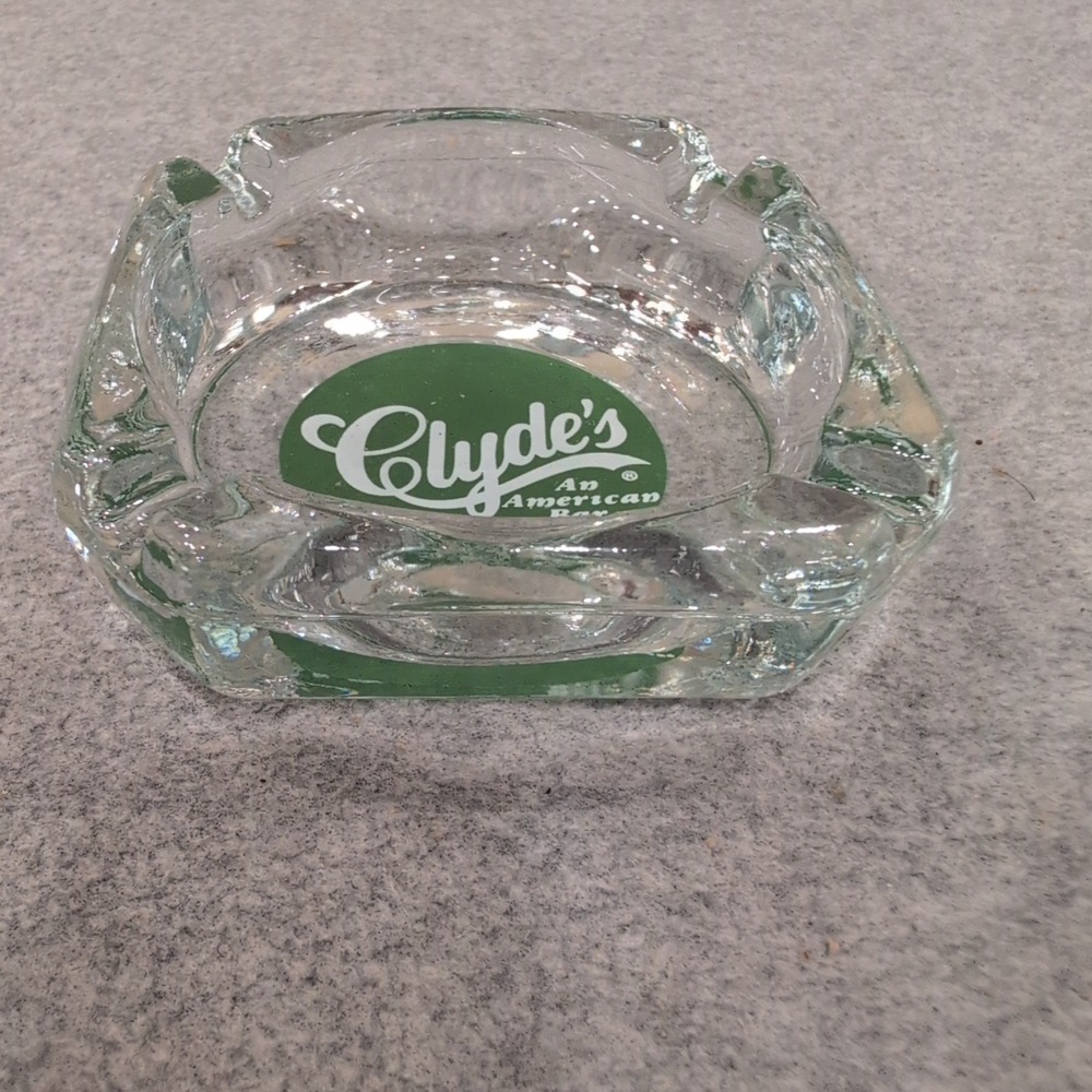 Clydes An American Bar Vintage Clear Glass Square Ashtray Green Logo Canada - Picture 2 of 4